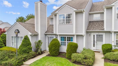 37 Spruce St, Pawling, NY, 12564-1515 | Card Image