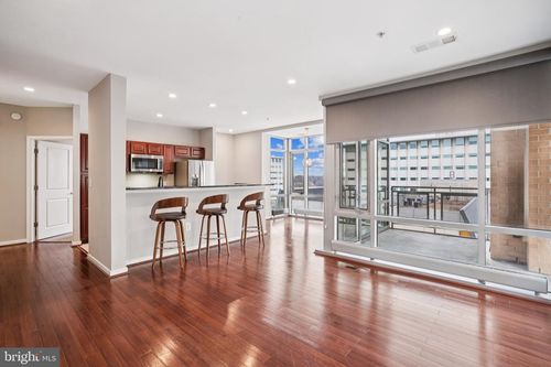 apt-711-6506 America Blvd, HYATTSVILLE, MD, 20782-2100 | Card Image