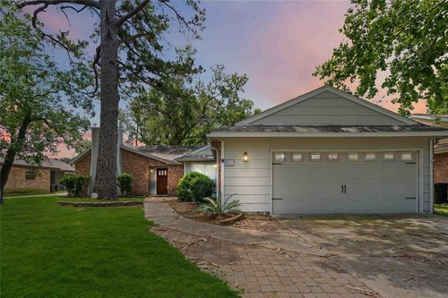 10503 Windriver Dr, Houston, TX, 77070-5329 | Card Image