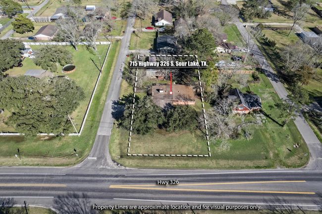 715 Highway 326 S, House other with 3 bedrooms, 2 bathrooms and null parking in Sour Lake TX | Image 24