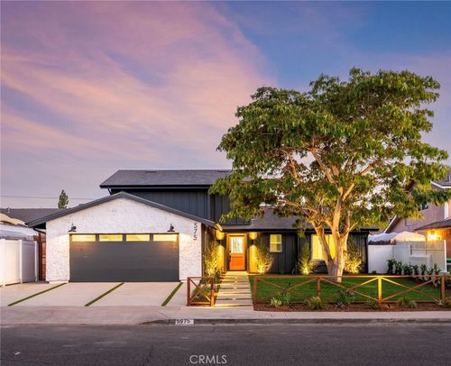 575 Traverse Dr, Costa Mesa, CA, 92626-3116 | Card Image