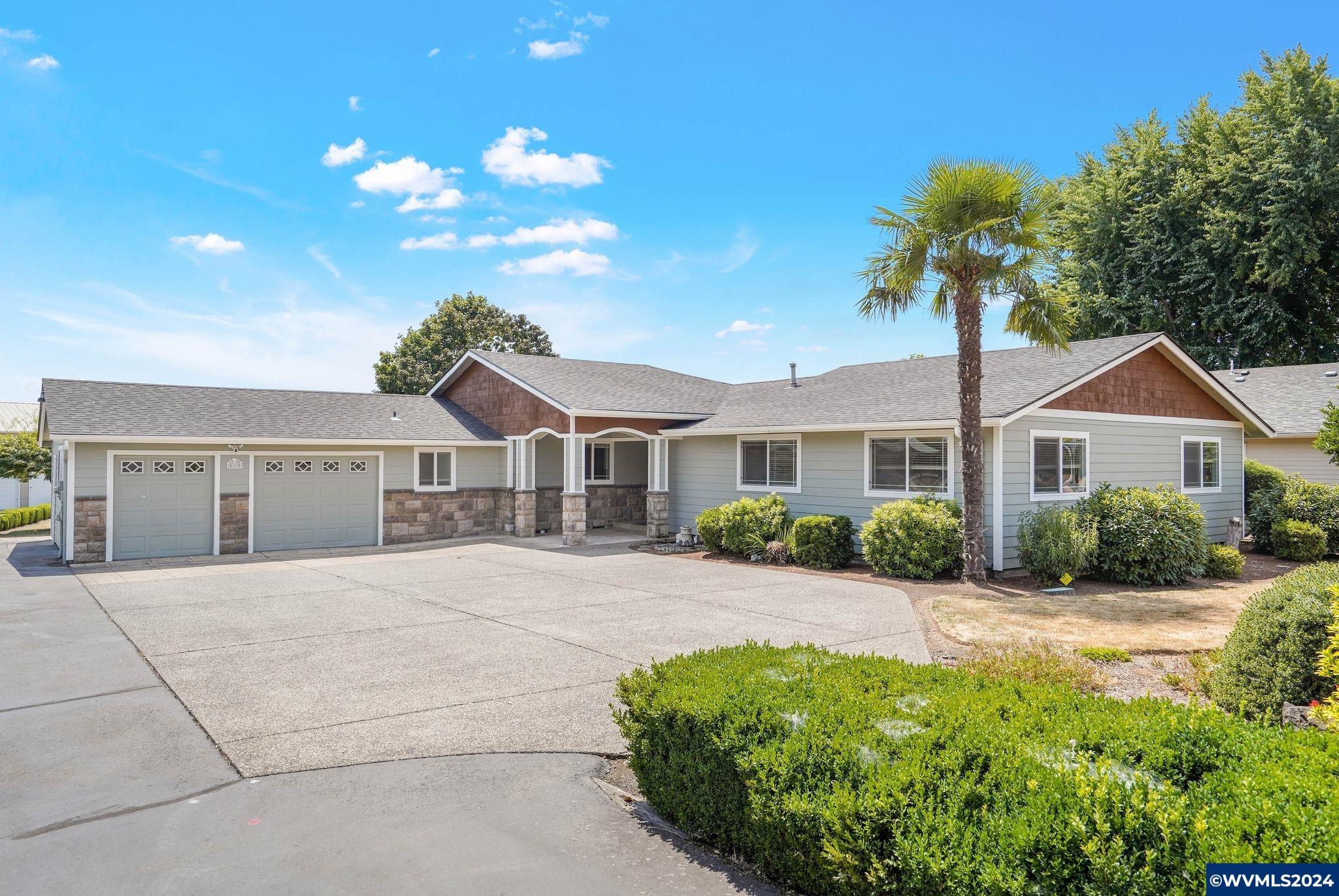 Marquam St, Mount Angel, OR 97362