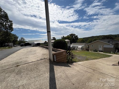 117 Maple St, Badin Lake, NC, 28127 | Card Image