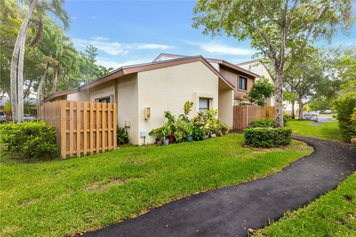 73a-10929 Sw 113th Pl, Miami, FL, 33176-3197 | Card Image