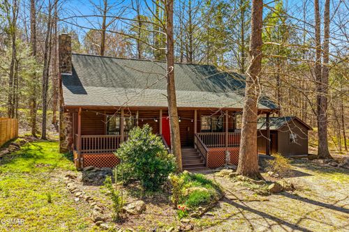 4432 E Scenic Dr, Gatlinburg, TN, 37738-6519 | Card Image