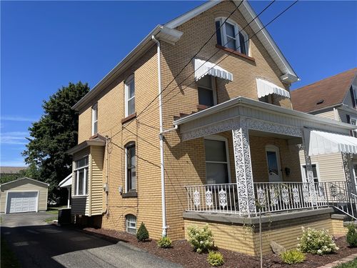 919 Warren Ave, New Castle, PA, 16101-4454 | Card Image