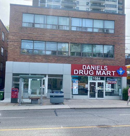 305-1582 Bathurst St, York, ON, M5P3H3 | Card Image