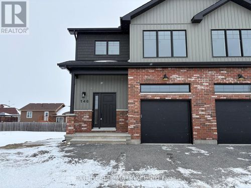 146 Elizabeth Dr, Chesterville, ON, K0C1H0 | Card Image