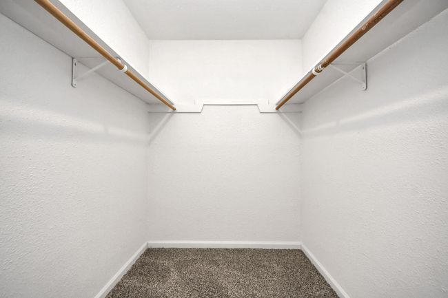 Primary Closet | Image 21