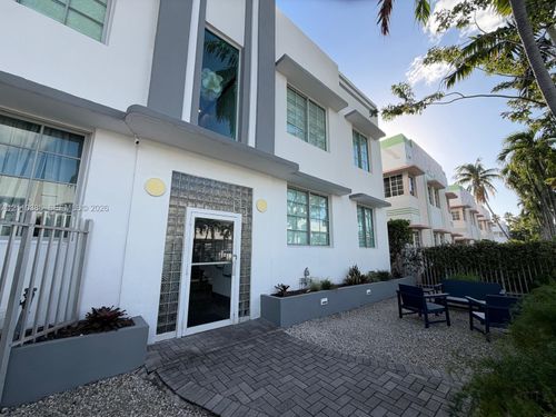 8-526 15th St, Miami Beach, FL, 33139-3696 | Card Image