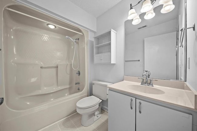 704 Loran Pointe Cir, Townhouse with 3 bedrooms, 4 bathrooms and null parking in Seneca SC | Image 23