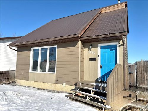 2672 100th St, North Battleford, SK, S9A0Y4 | Card Image