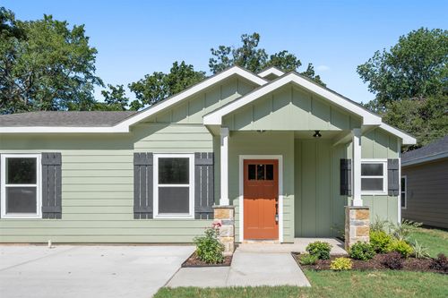 130 Arapaho Trl, Mabank, TX, 75156-9176 | Card Image
