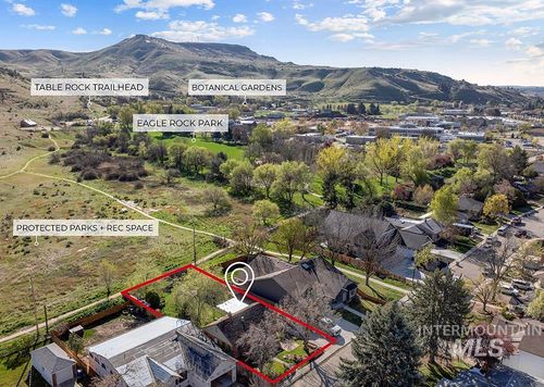 426 N Bacon Dr, Boise, ID, 83712-8207 | Card Image