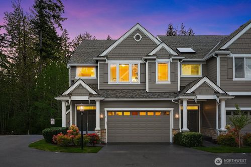 b8-6855 166th Pl Se, Bellevue, WA, 98006-5672 | Card Image
