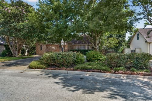 2730 Morning Star, New Braunfels, TX, 78132-4722 | Card Image