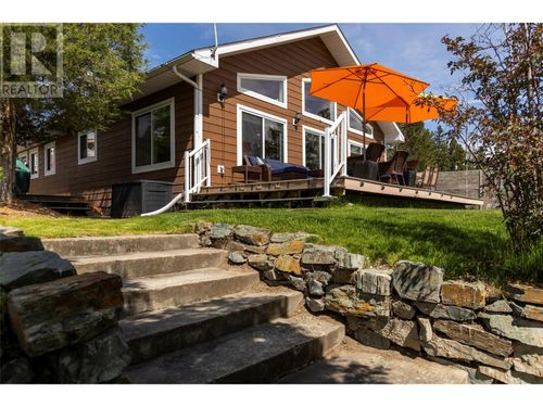 398 Currie Rd, Baynes Lake, BC, V0B1T4 | Card Image