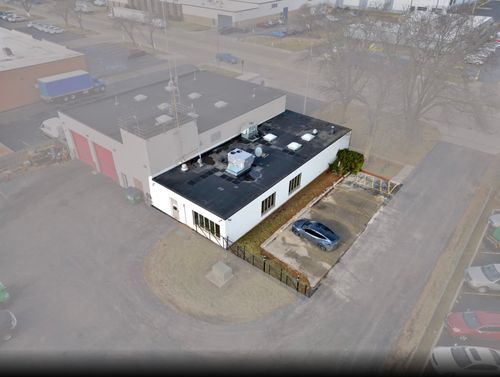 1655 Greenleaf Ave, Elk Grove Village, IL, 60007-5526 | Card Image