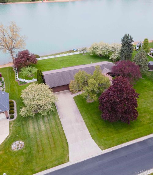 11145 N Lake Circle North Street, Thomas Township, MI, 48609 | Card Image