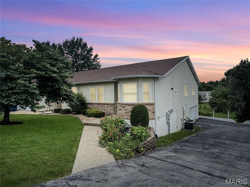 109 Wenona Dr, Washington, MO, 63090-5523 | Card Image