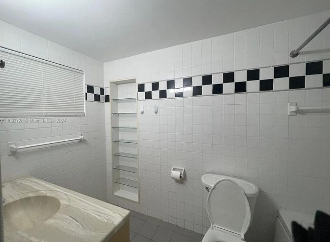 1512 Sw 5 Th St, House other with 3 bedrooms, 2 bathrooms and null parking in Fort Lauderdale FL | Image 13
