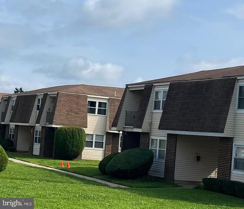 28 Florence Tollgate Pl, FLORENCE, NJ, 08518-3202 | Card Image