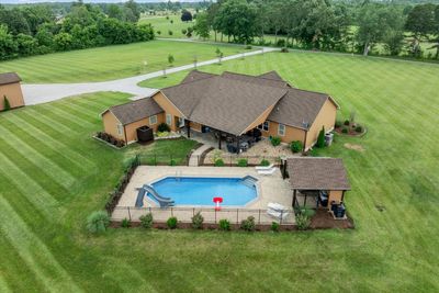 1469 N Les Franklin Rd, House other with 4 bedrooms, 3 bathrooms and 16 parking in Jamestown TN | Image 3