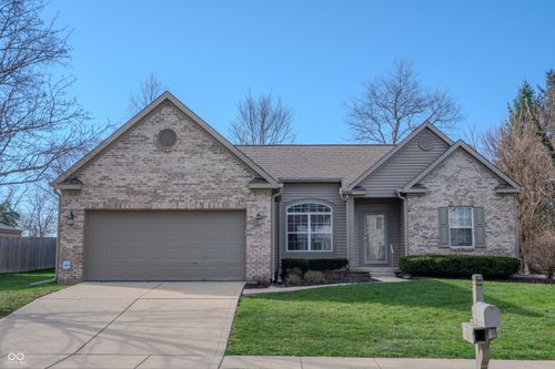 1241 Elm Grove Ln, Greenwood, IN, 46143-3130 | Card Image