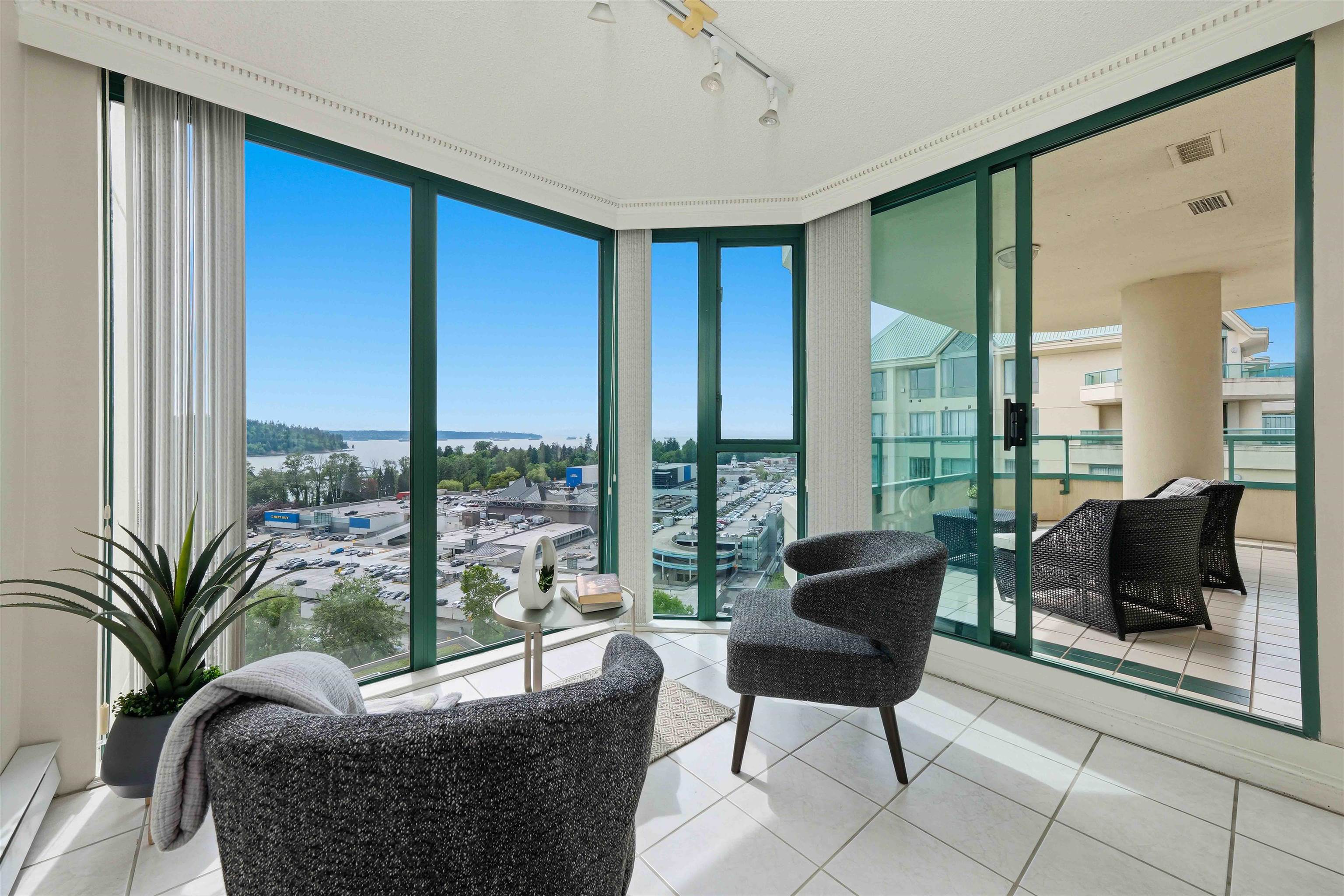 Residential in West Vancouver 5