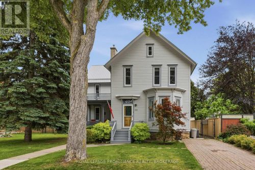 125 Arthur Street, Gananoque, ON, K7G1B1 | Card Image