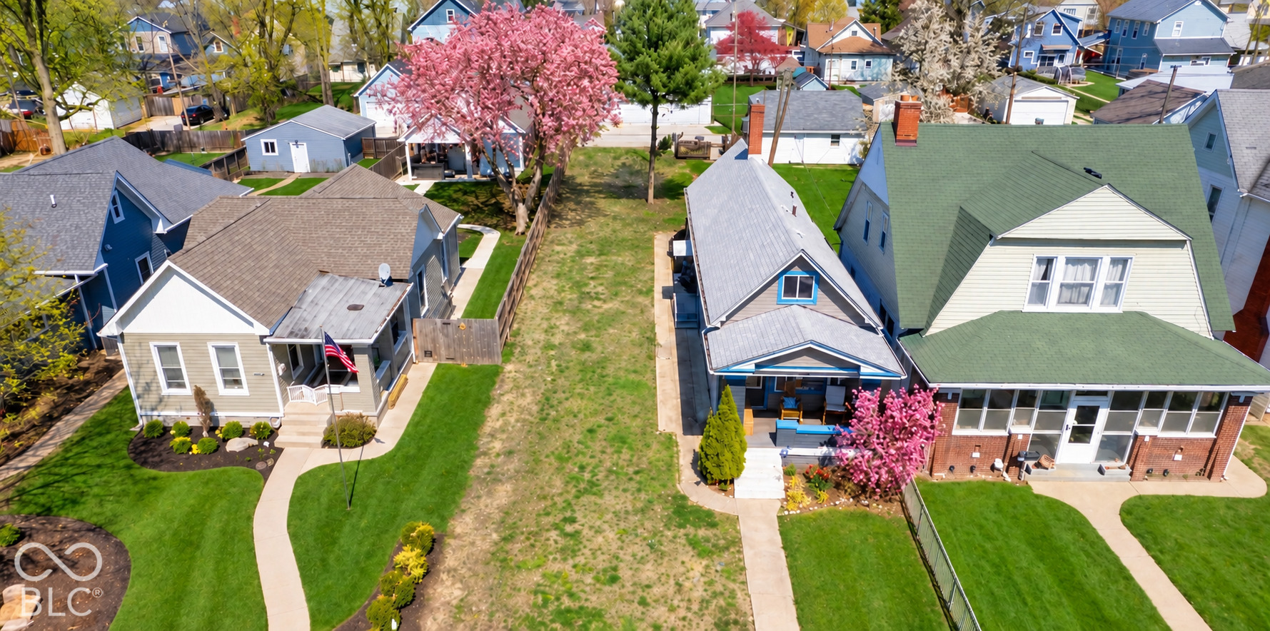 Land in Indianapolis 4