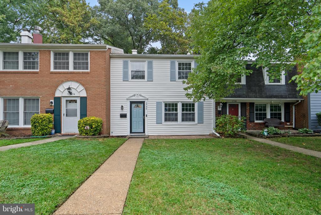 Waldorf Ct, Crofton, MD 21114