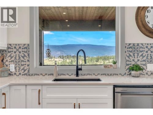 17439 Sanborn Street, Summerland, BC, V0H1Z3 | Card Image
