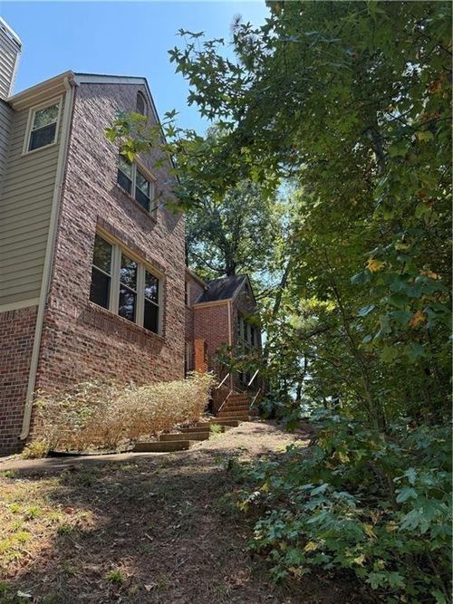 4651 Deep Creek Dr, Sugar Hill, GA, 30518-6216 | Card Image