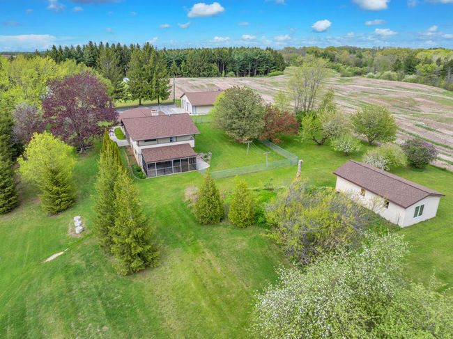8615 Pigeon Lake Road, House other with 3 bedrooms, 2 bathrooms and null parking in Liberty WI | Image 43