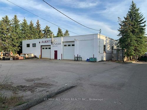 446 Service Rd, Stouffville, ON, L4A2S9 | Card Image