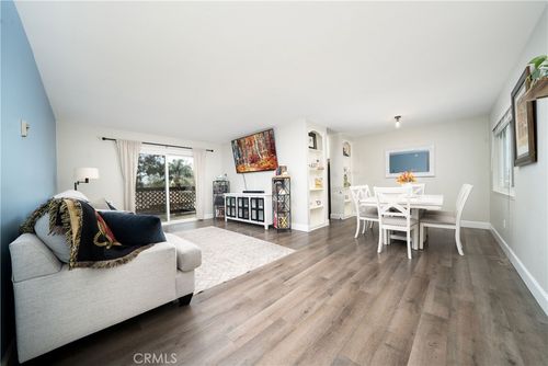 d312-12200 Montecito Rd, Seal Beach, CA, 90740-2637 | Card Image
