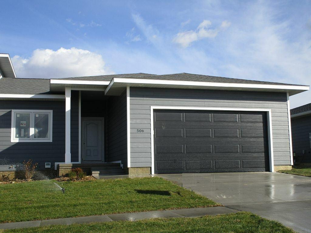 Golden Ln, Cedar Falls, IA 50613