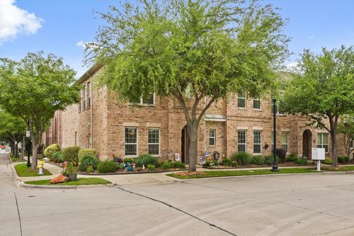 8405 Moore St, Frisco, TX, 75034-4944 | Card Image