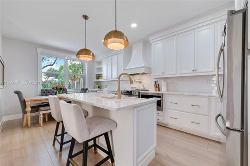 12480 Sw 125th Ter, Miami, FL, 33186-5589 | Card Image