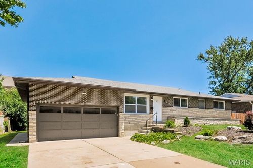 1120 Spring Valley Dr, Florissant, MO, 63033-3354 | Card Image