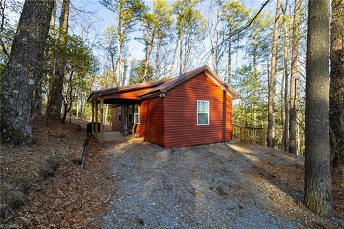 60 Araniska Rd, Glade Valley, NC, 28627-9399 | Card Image