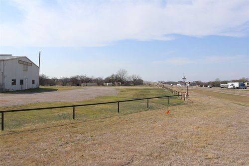 604 Us Highway 287 S, Henrietta, TX, 76365-7007 | Card Image