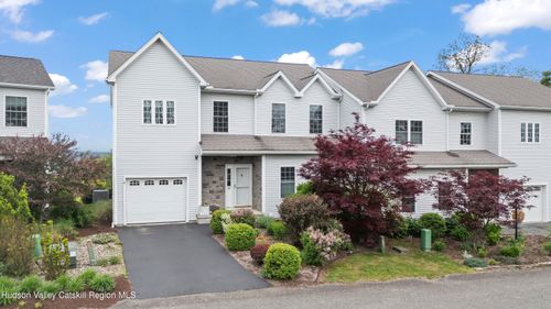 21 Academy Hl, Hudson, NY, 12534-2921 | Card Image