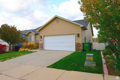 8541 S Burnt Oak Dr W, House other with 6 bedrooms, 1 bathrooms and 6 parking in West Jordan UT | Image 2