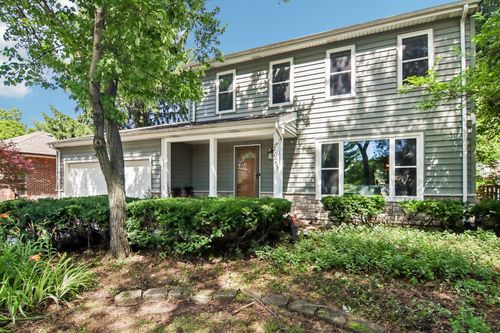 1025 Longford Dr, Westmont, IL, 60559-2631 | Card Image