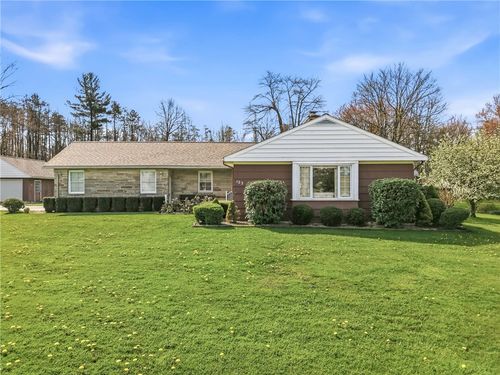 123 Hadley Road, Hempfield Twp, PA, 16125 | Card Image