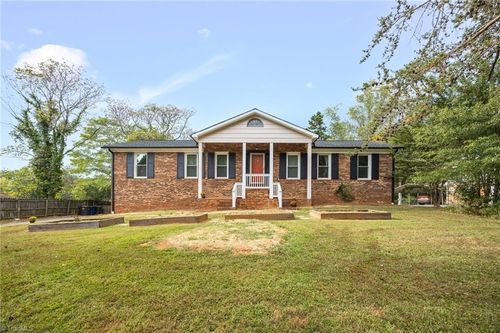 3151 Broadview Dr, Pfafftown, NC, 27040-9550 | Card Image