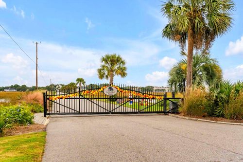 261 Little Oak Dr, Folly Beach, SC, 29439-5005 | Card Image
