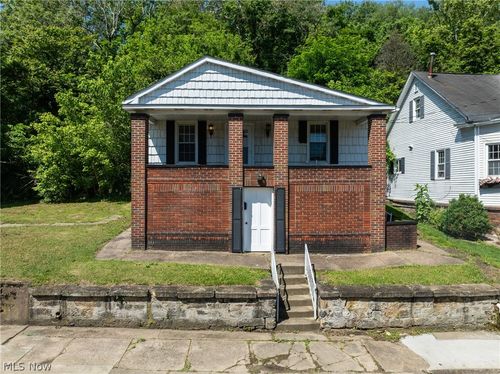 1923 Guernsey St, Bellaire, OH, 43906-1832 | Card Image